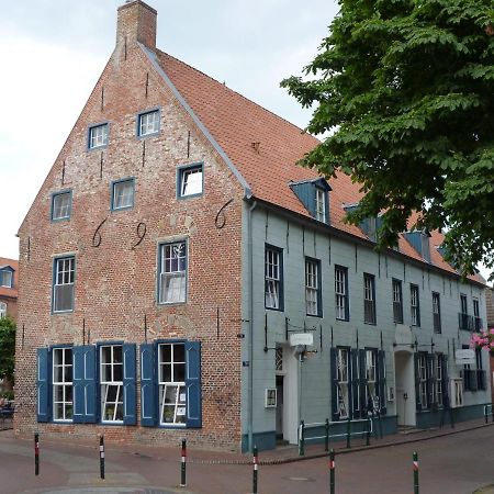 Hohes Haus Hotel Греетзиел Екстериор снимка