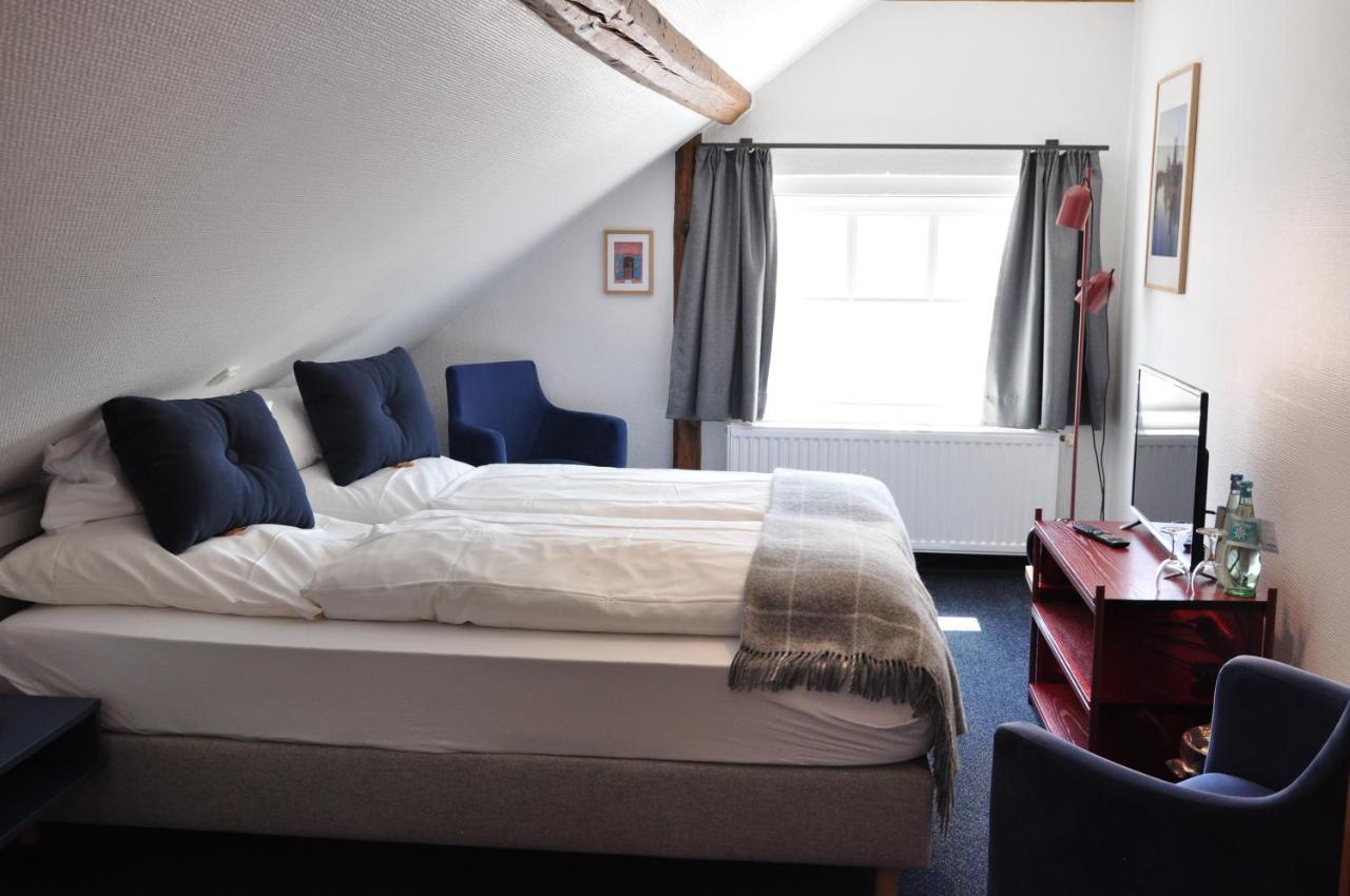 Hohes Haus Hotel Греетзиел Екстериор снимка
